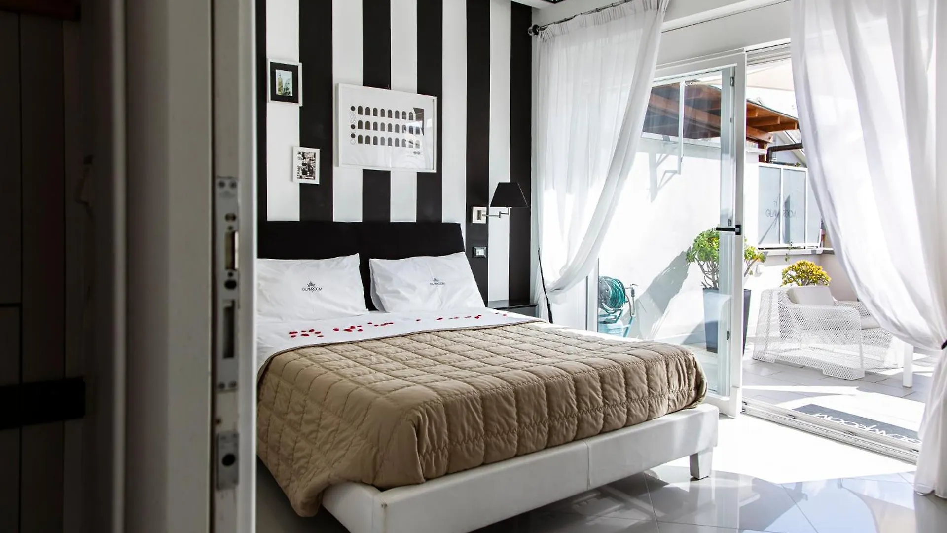 Glamroom Luxury Terrace Rzym Pensjonat